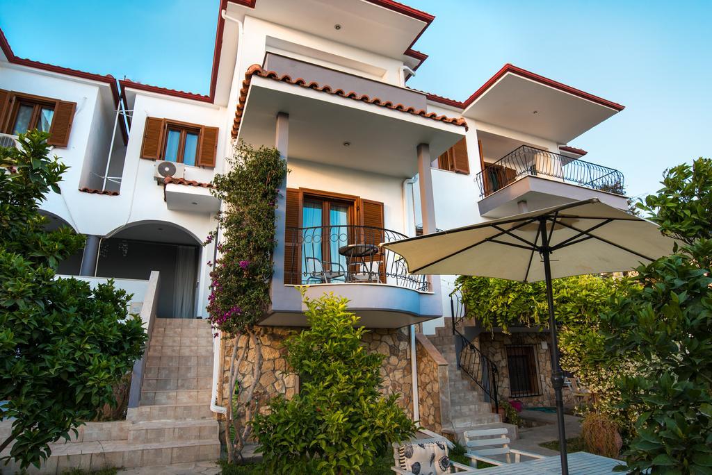 Bouganvillia Homes 尼基季 外观 照片